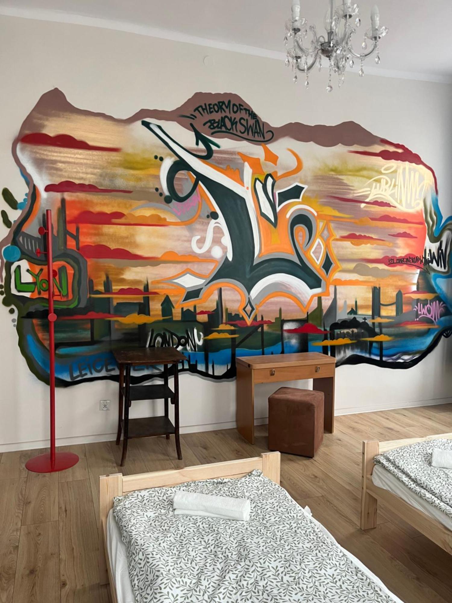 Hostel Graffiti كراكوفيا المظهر الخارجي الصورة