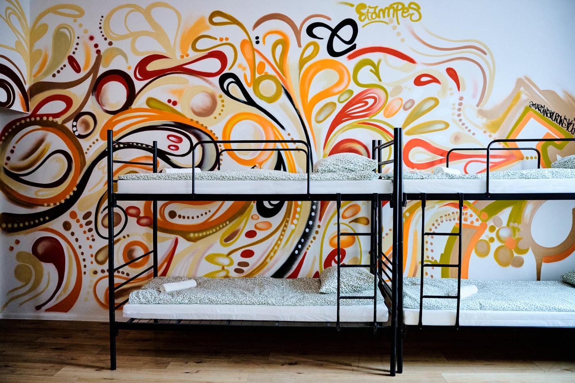 Hostel Graffiti كراكوفيا المظهر الخارجي الصورة