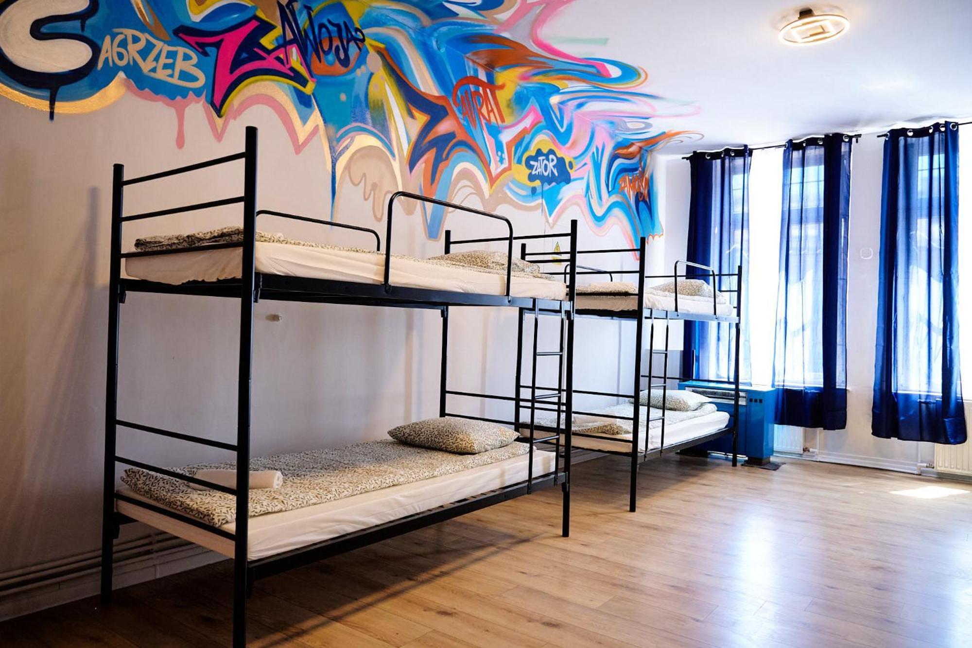 Hostel Graffiti كراكوفيا المظهر الخارجي الصورة