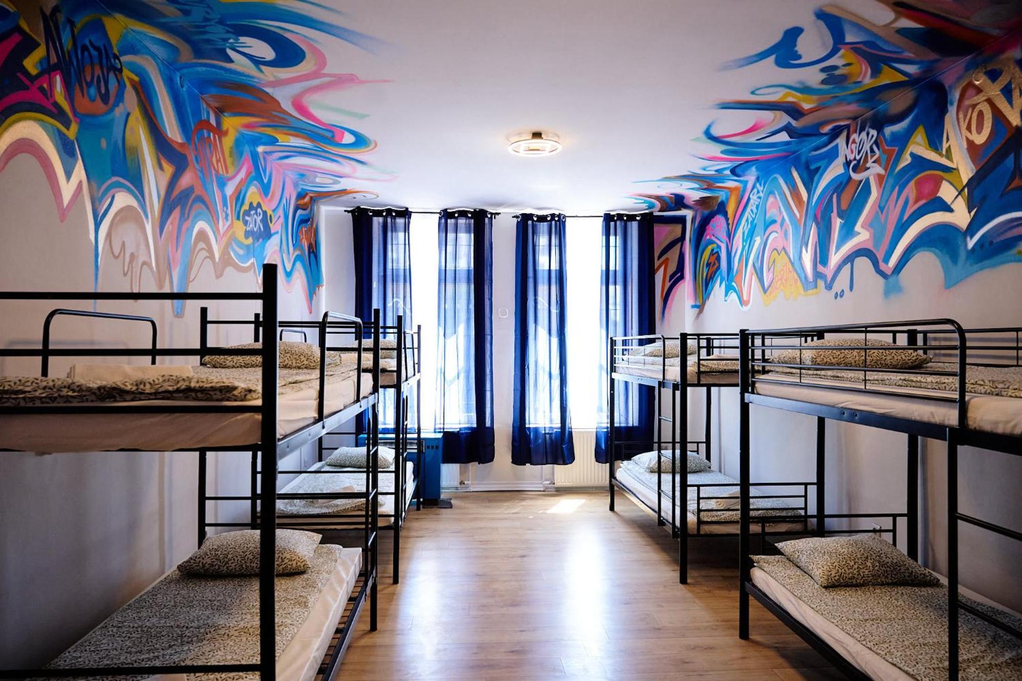 Hostel Graffiti كراكوفيا المظهر الخارجي الصورة