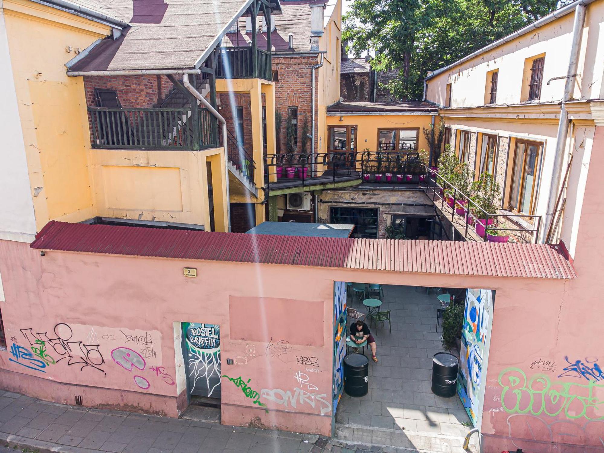 Hostel Graffiti كراكوفيا المظهر الخارجي الصورة