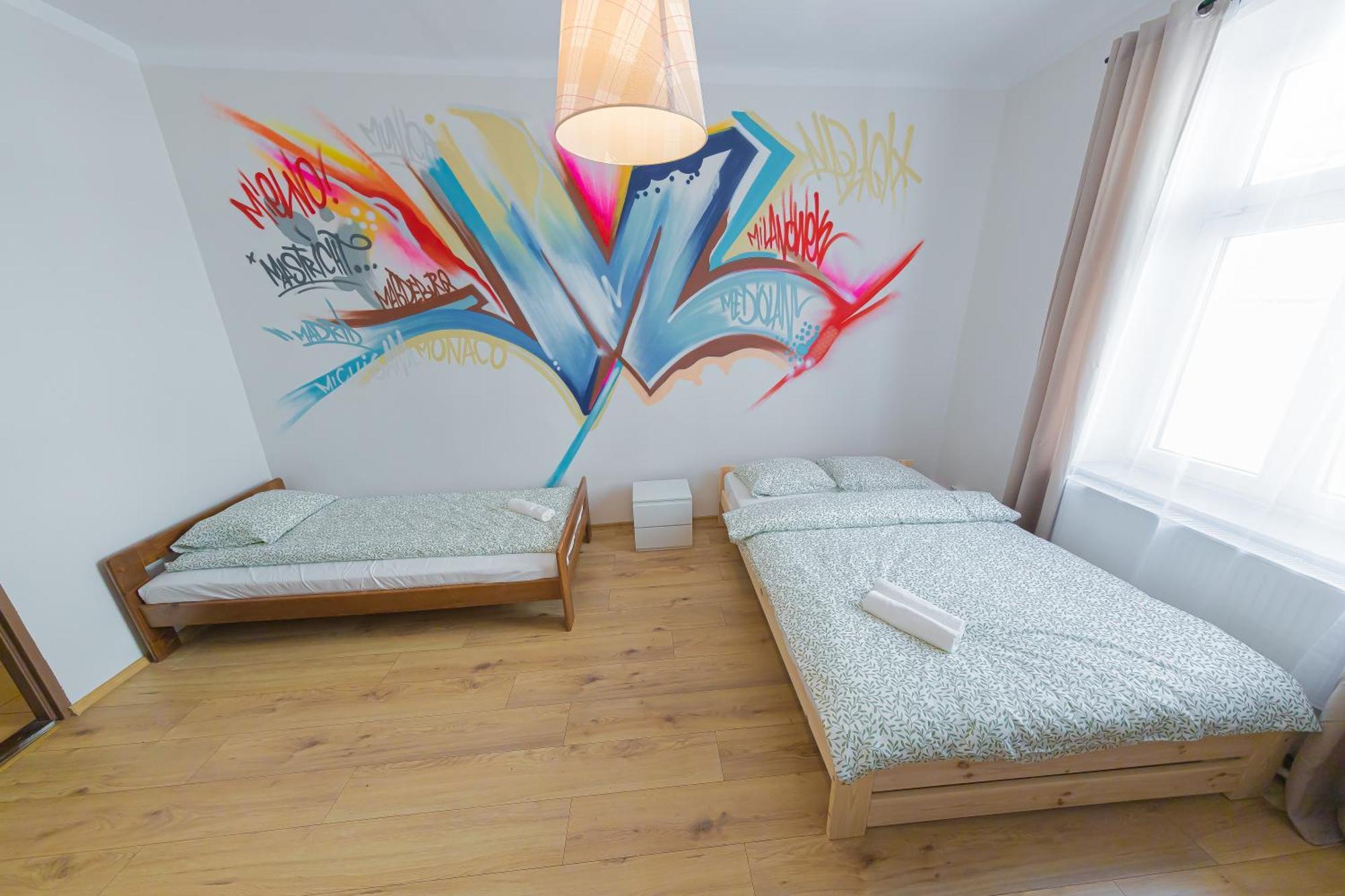 Hostel Graffiti كراكوفيا المظهر الخارجي الصورة