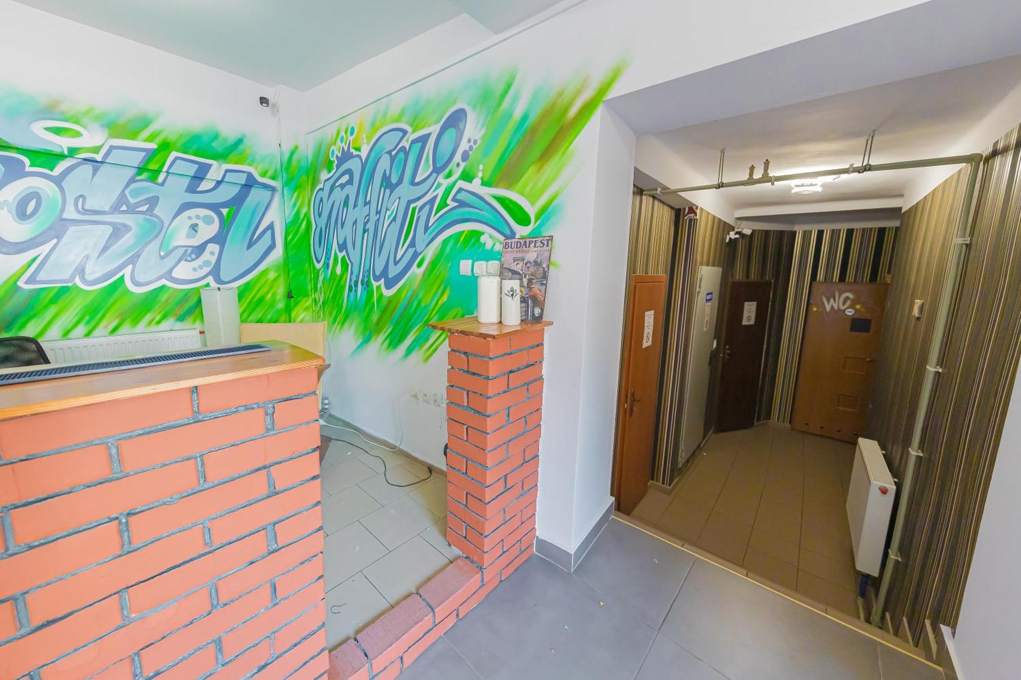 Hostel Graffiti كراكوفيا المظهر الخارجي الصورة