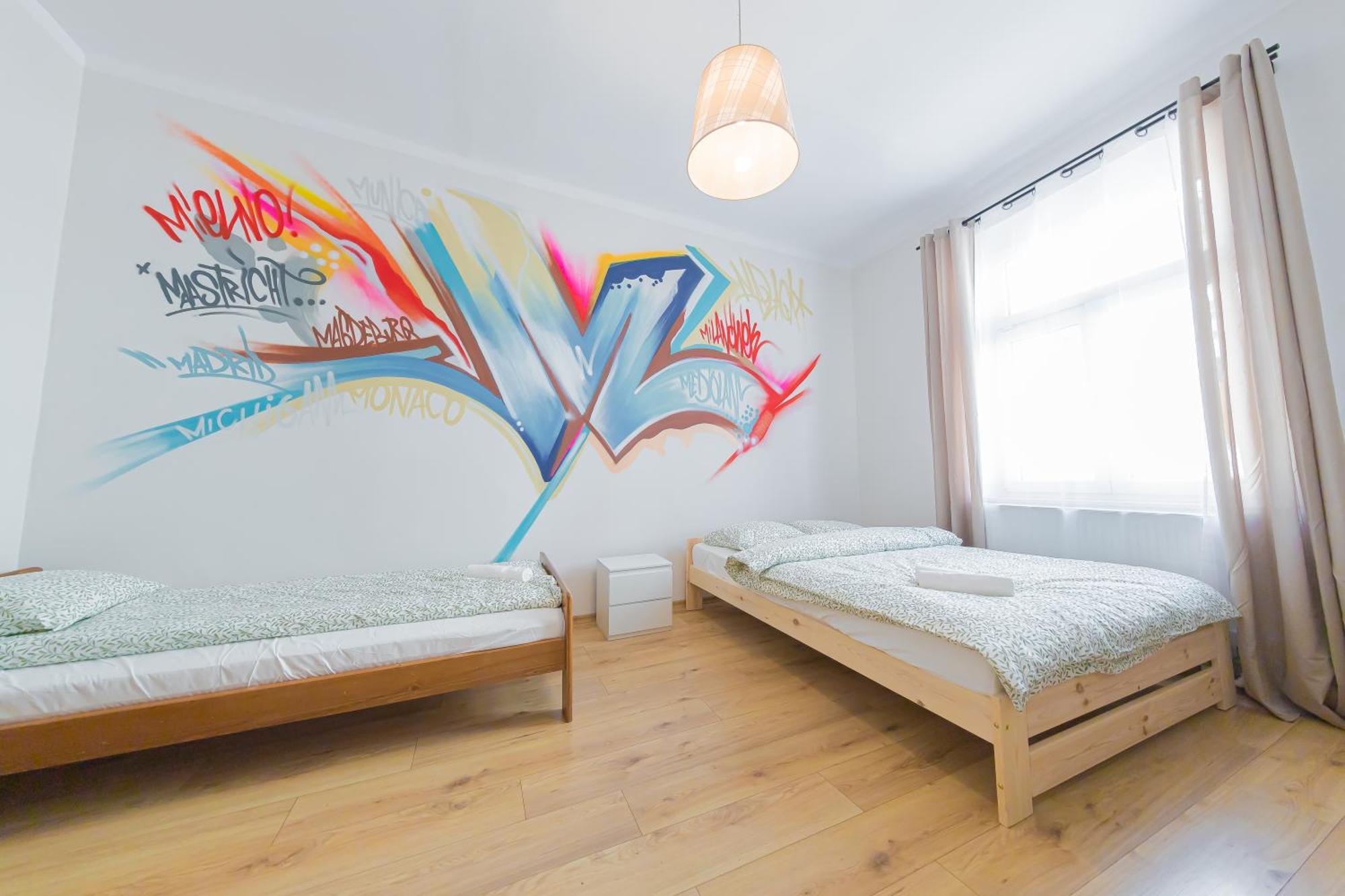 Hostel Graffiti كراكوفيا المظهر الخارجي الصورة